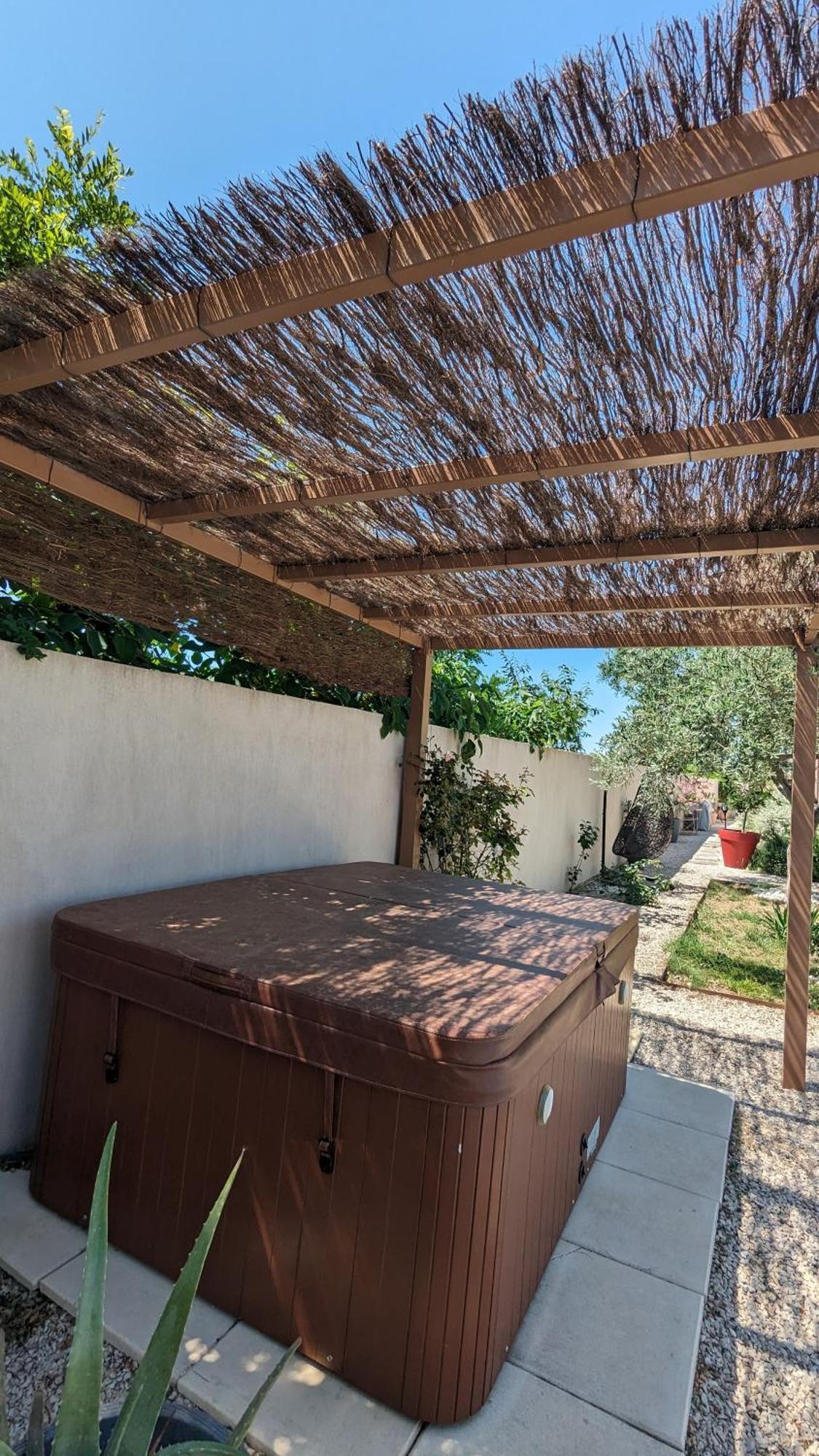 Chambre L A Tavel Dış mekan fotoğraf